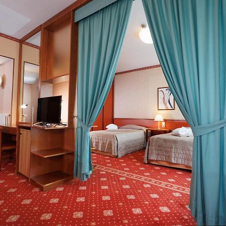Hotel Savoia Thermae & Spa (Adults Only) Абано Терме Екстериор снимка