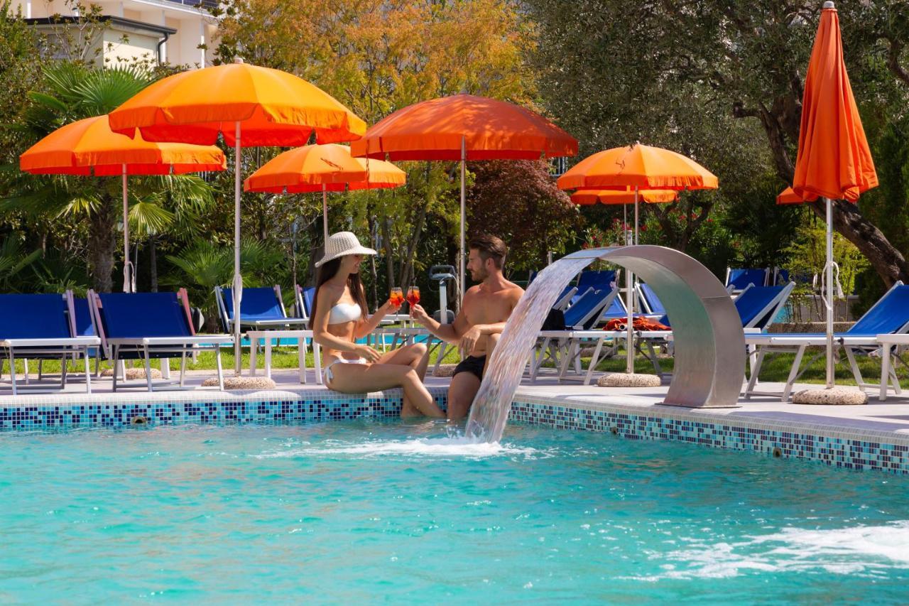 Hotel Savoia Thermae & Spa (Adults Only) Абано Терме Екстериор снимка