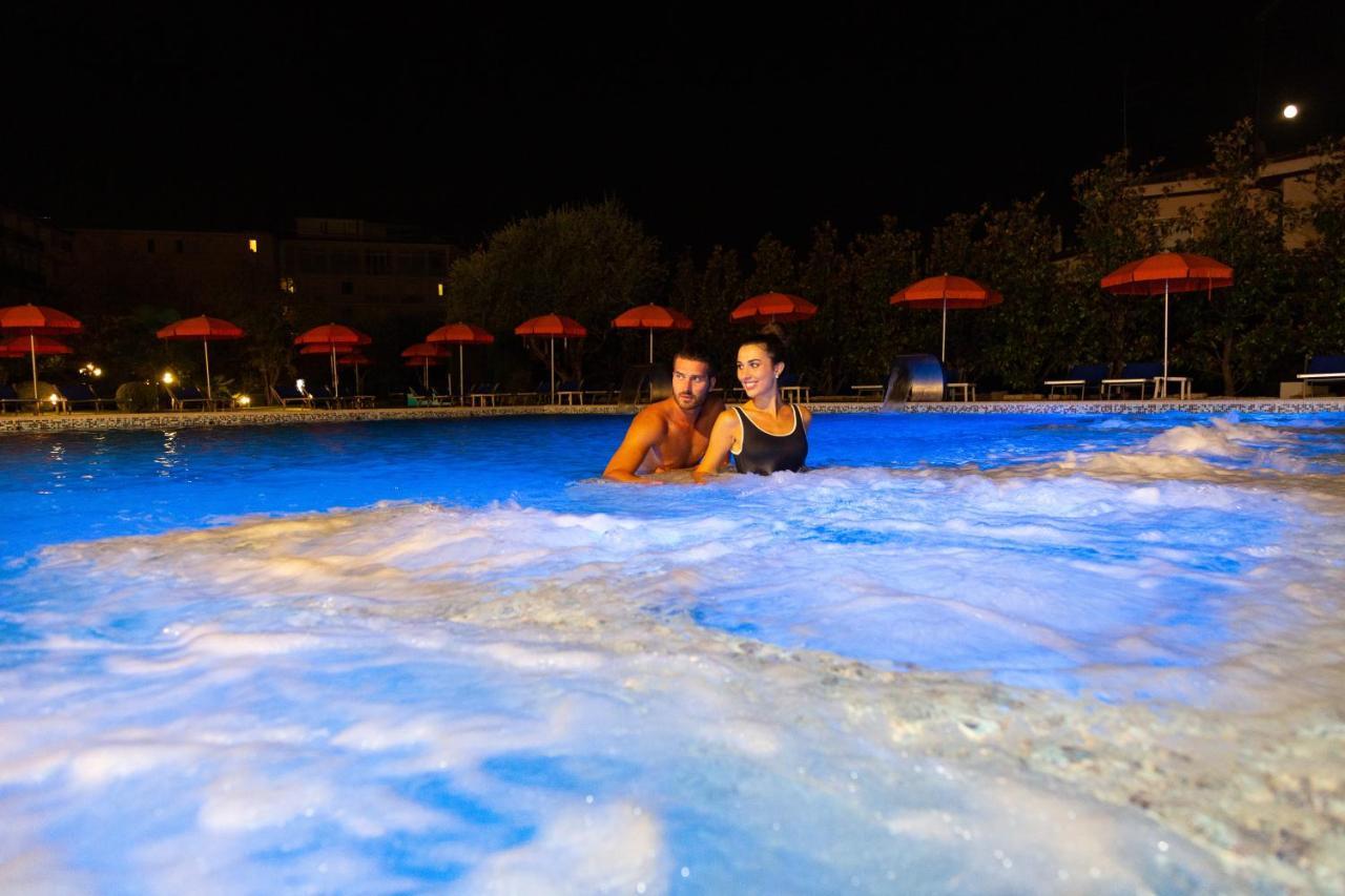 Hotel Savoia Thermae & Spa (Adults Only) Абано Терме Екстериор снимка