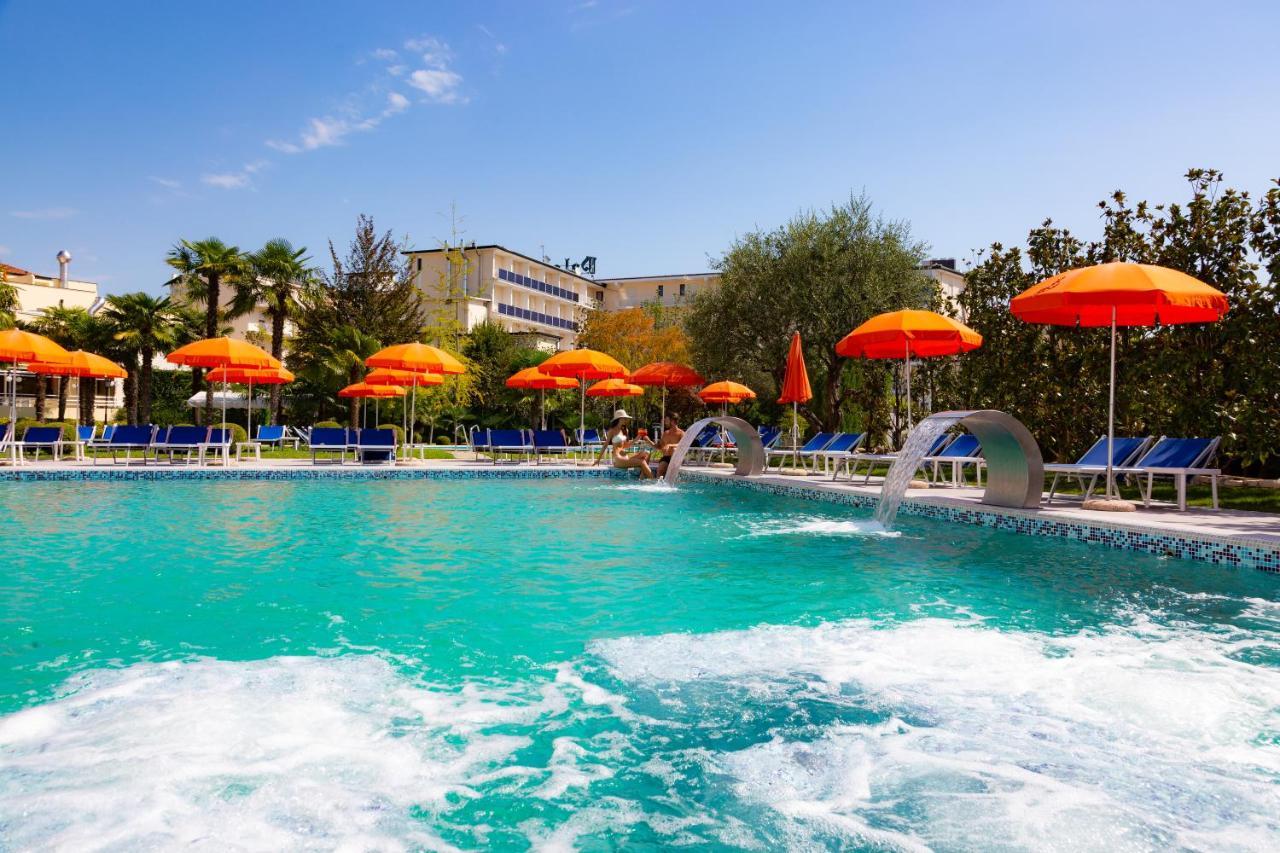 Hotel Savoia Thermae & Spa (Adults Only) Абано Терме Екстериор снимка