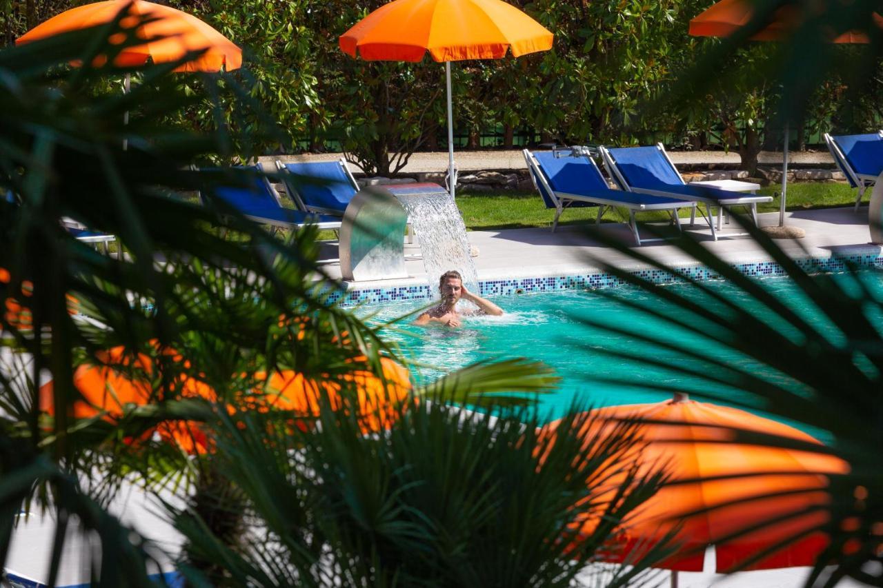 Hotel Savoia Thermae & Spa (Adults Only) Абано Терме Екстериор снимка